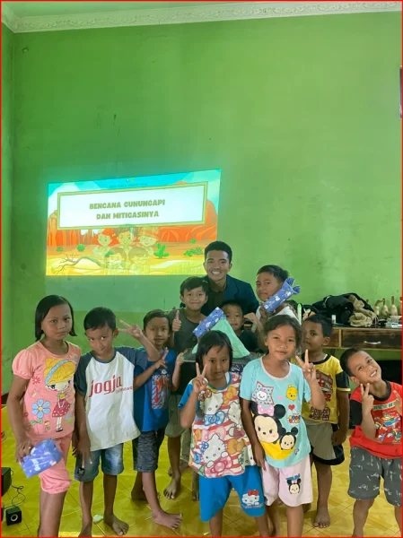 Foto bersama selesai kegiatan sosialisasi